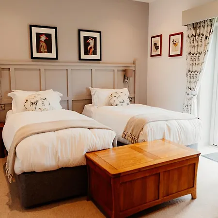 The Fleece At Ruleholme Hotel *