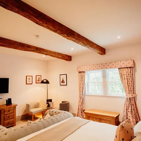 The Fleece At Ruleholme Hotel